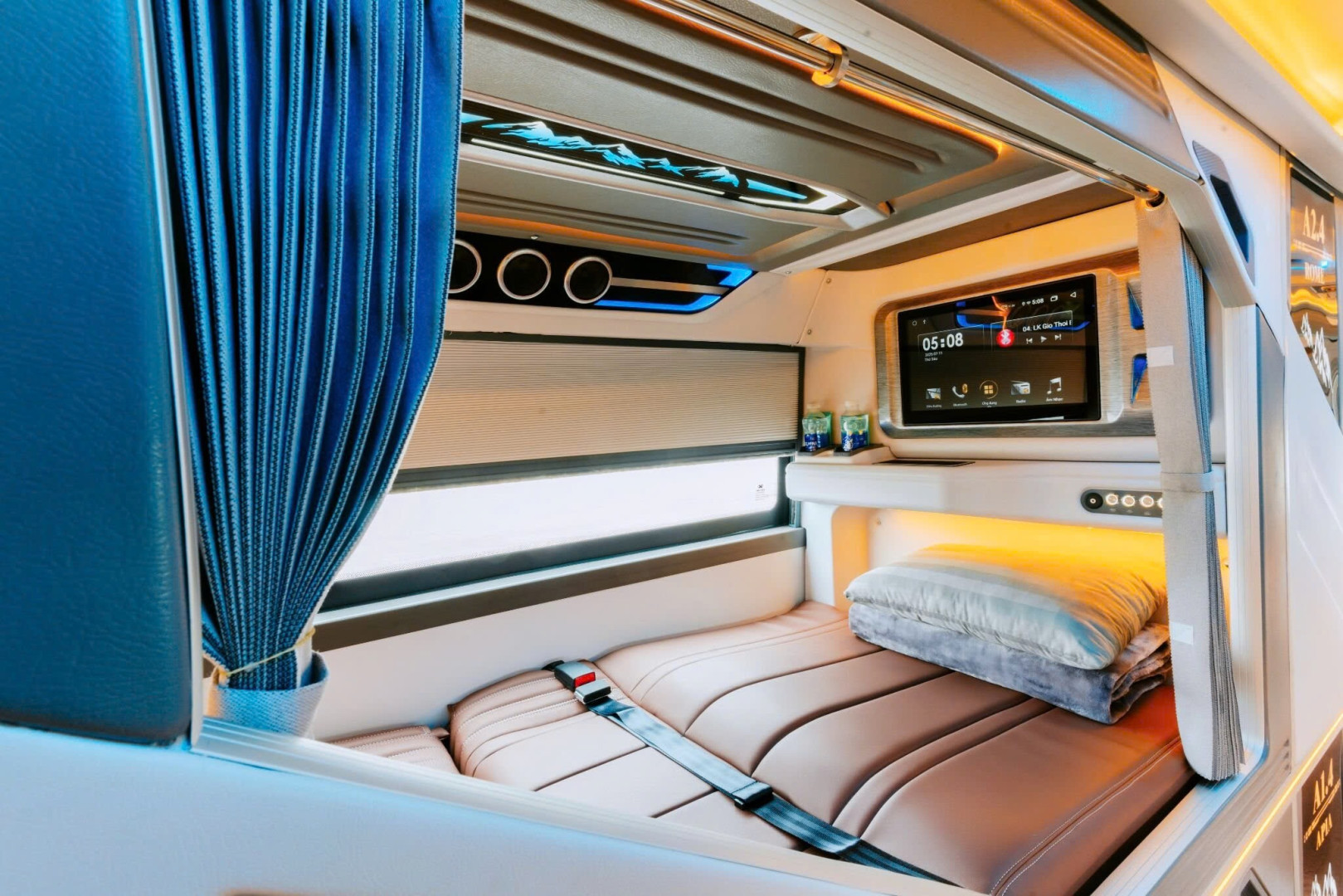 Đặt xe du lịch limousine, xe giường nằm cao cấp từ Hà Nội – Giá từ 430k
